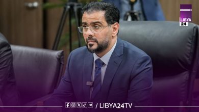 الدكتور أسامة حماد خلال اجتماع مصرف ليبيا المركزي