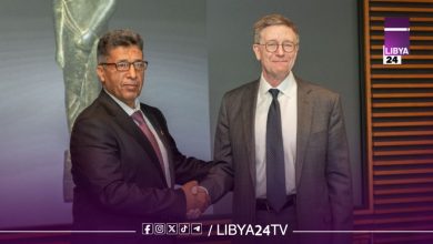 نقل تمثال أثرى ليبي