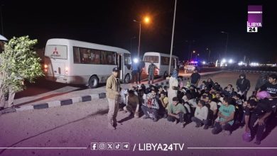 ترحيل مهاجرين مصريين