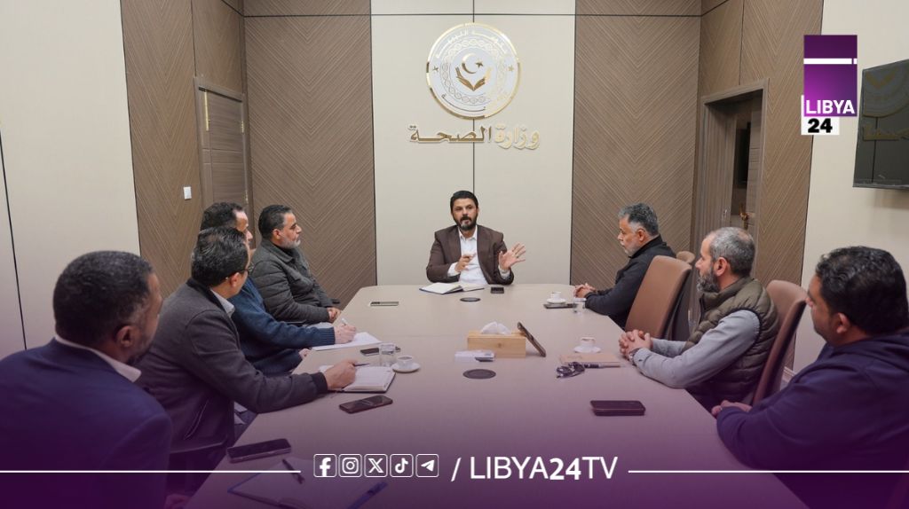 الوكيل العام لوزارة الصحة بالحكومة الليبية يبحث تعزيز الرقابة على سوق الأدوية وتحسين جودة الإمداد