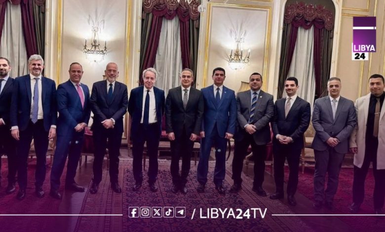 مشاورات مصرية يونانية تطالب بخروج المرتزقة من ليبيا