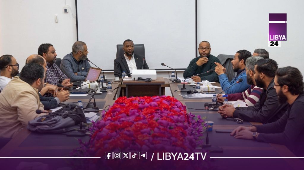 لجنة مراقبة جودة وأسعار الأدوية بالحكومة الليبية تستعرض نتائج الجولات التفتيشية في بنغازي