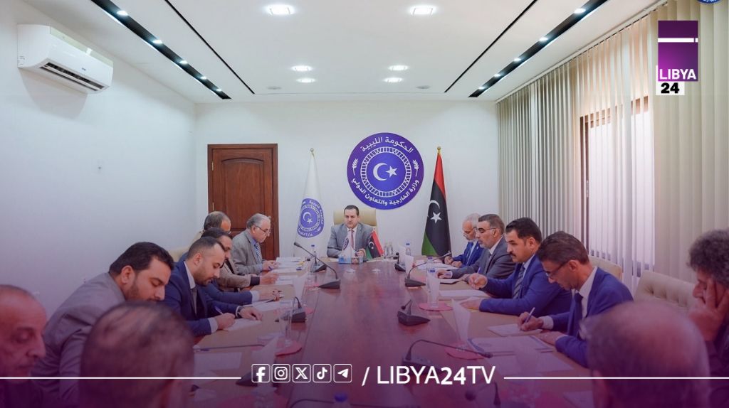 الحويج يشدد على أهمية تعزيز التنسيق بين الإدارات وتطوير أدوات العمل الدبلوماسي