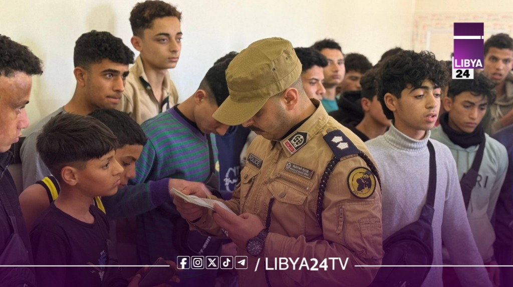 إحباط تهريب 52 مهاجراً في بنغازي قبل الإبحار