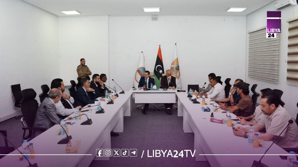 وزير الخارجية يترأس الاجتماع السابع للجنة مدارس الجاليات والمدارس الأجنبية في سبها