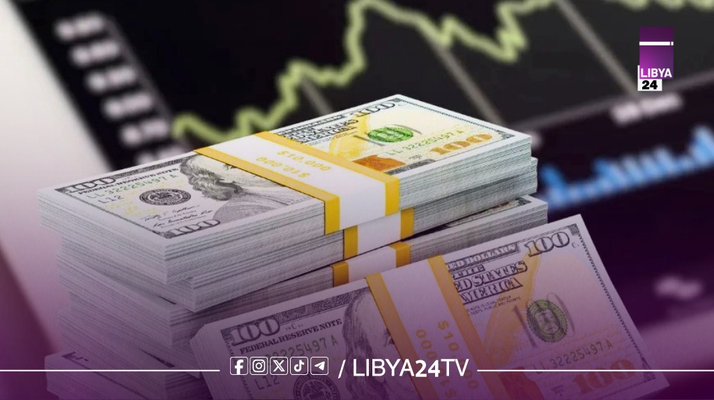 الدولار يستقر قرب أعلى مستوى في 6 أسابيع وسط ترقب نتائج المحادثات الأمريكية الإيرانية