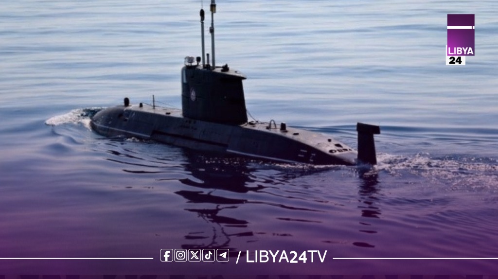 طهران تحذر من عبور مضيق هرمز وتعلن جاهزية غواصاتها “دلافين الخليج” لمواجهة أي تهديد