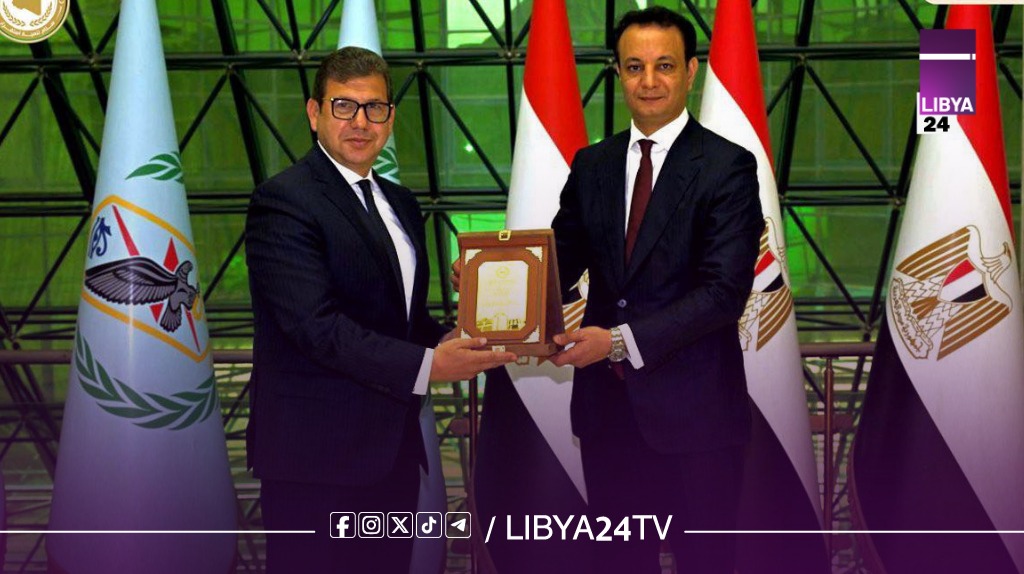 المهندس بالقاسم حفتر يجري مباحثات رسمية بالقاهرة مع رئيس المخابرات المصرية لتعزيز التعاون في ملفات الإعمار