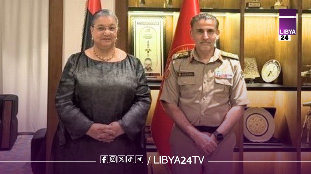 تيتيه تؤكد للنمروش ضرورة توحيد المؤسسة العسكرية وتنفيذ خارطة الطريق