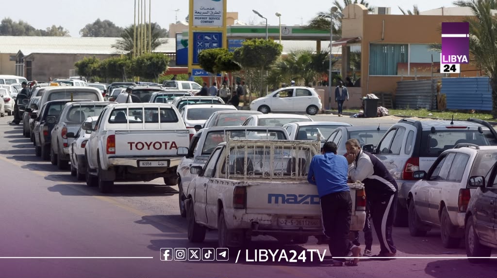 طوابير الوقود تخنق المدن الليبية… حكومة الدبيبة بين عجز الإدارة وتبديد الثروة