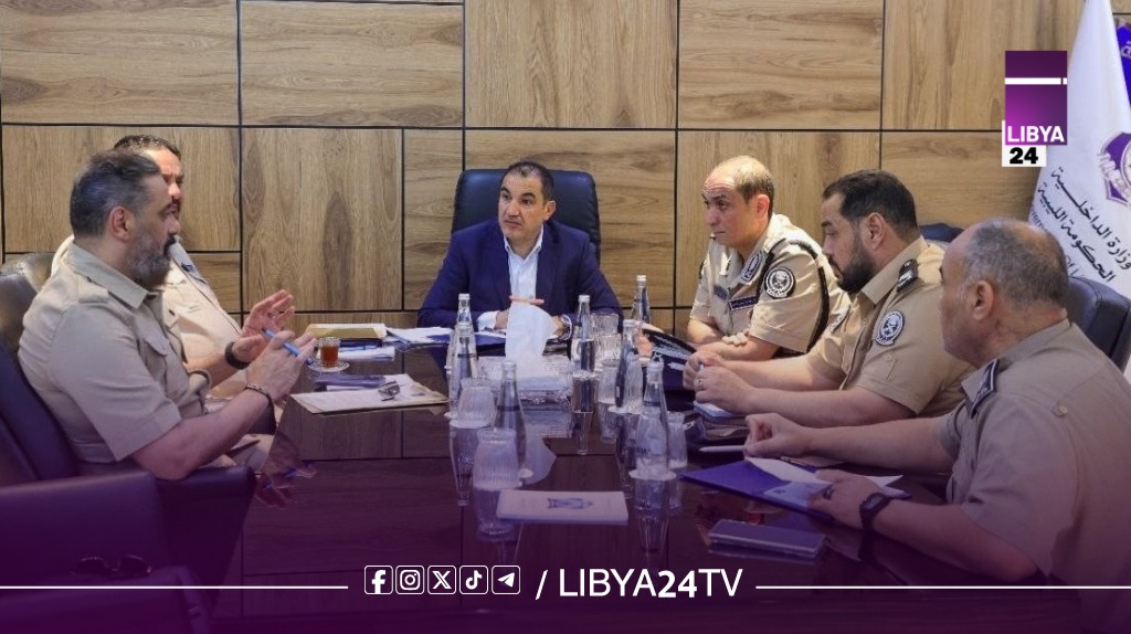 وزير داخلية الحكومة الليبية يتابع إجراءات تنظيم إق